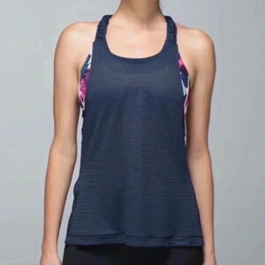 Lululemon Stash It Tank + Bra 2 in 1 Navy Blue Floral Pink & White Print Size 8‌